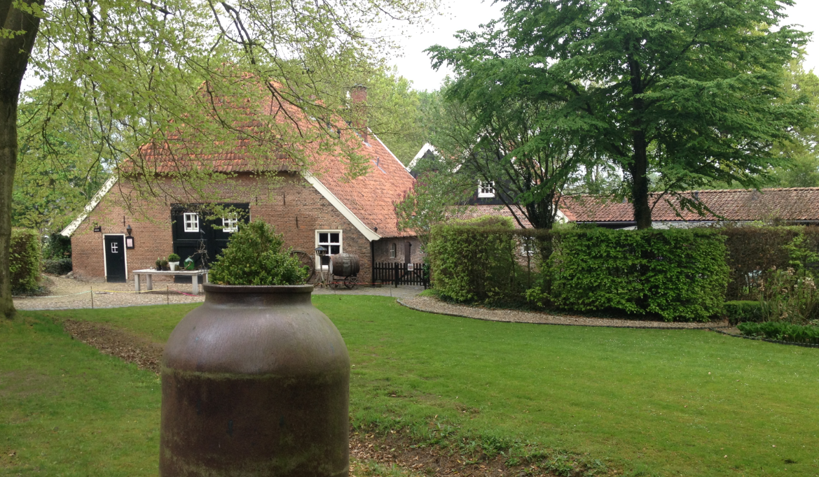 Tuinconcert Wibi Soerjadi - Een Dag vol Muziek en Sfeer en drie gangen lunch bij restaurant den haller